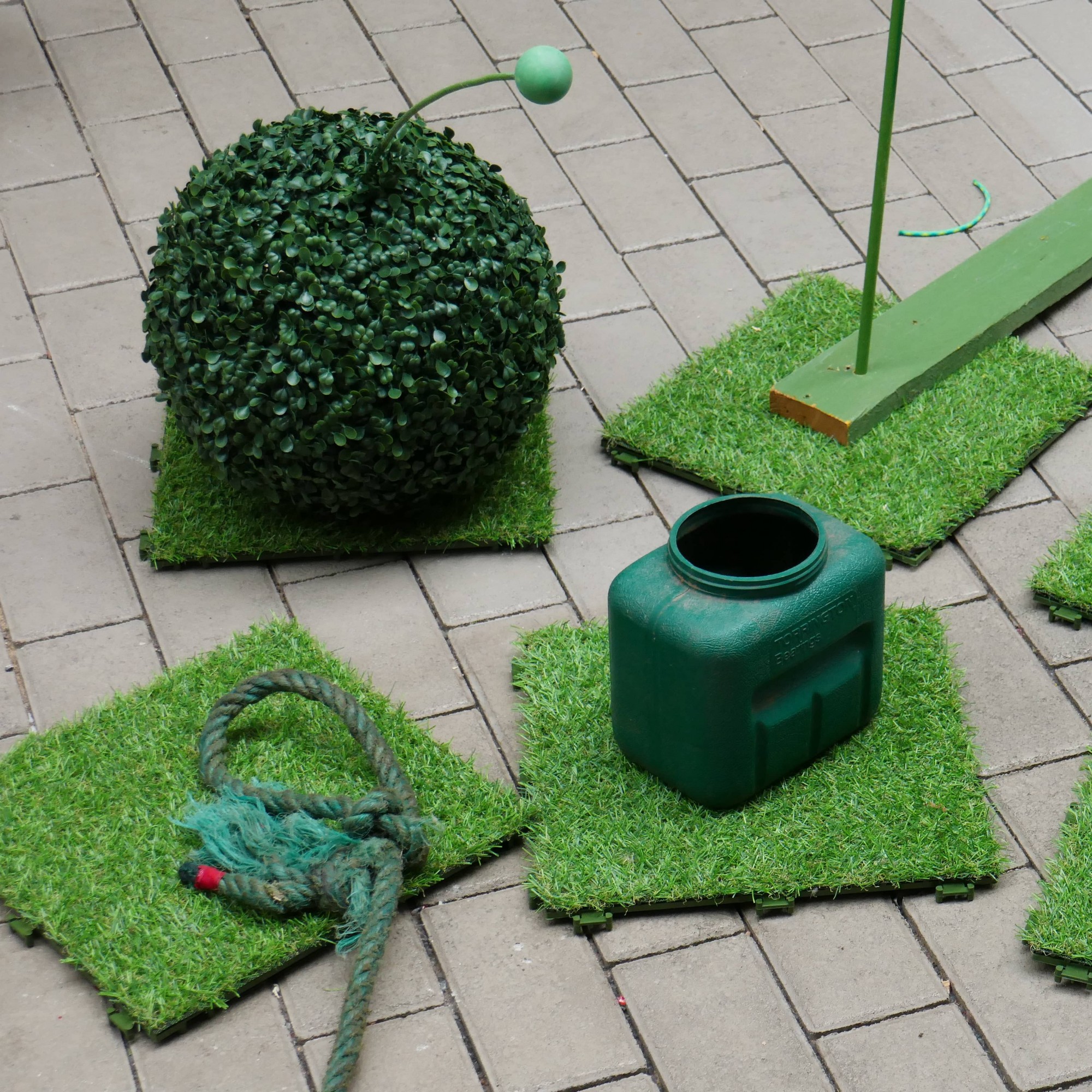 Emma Schmieding @ NO ART FASHION