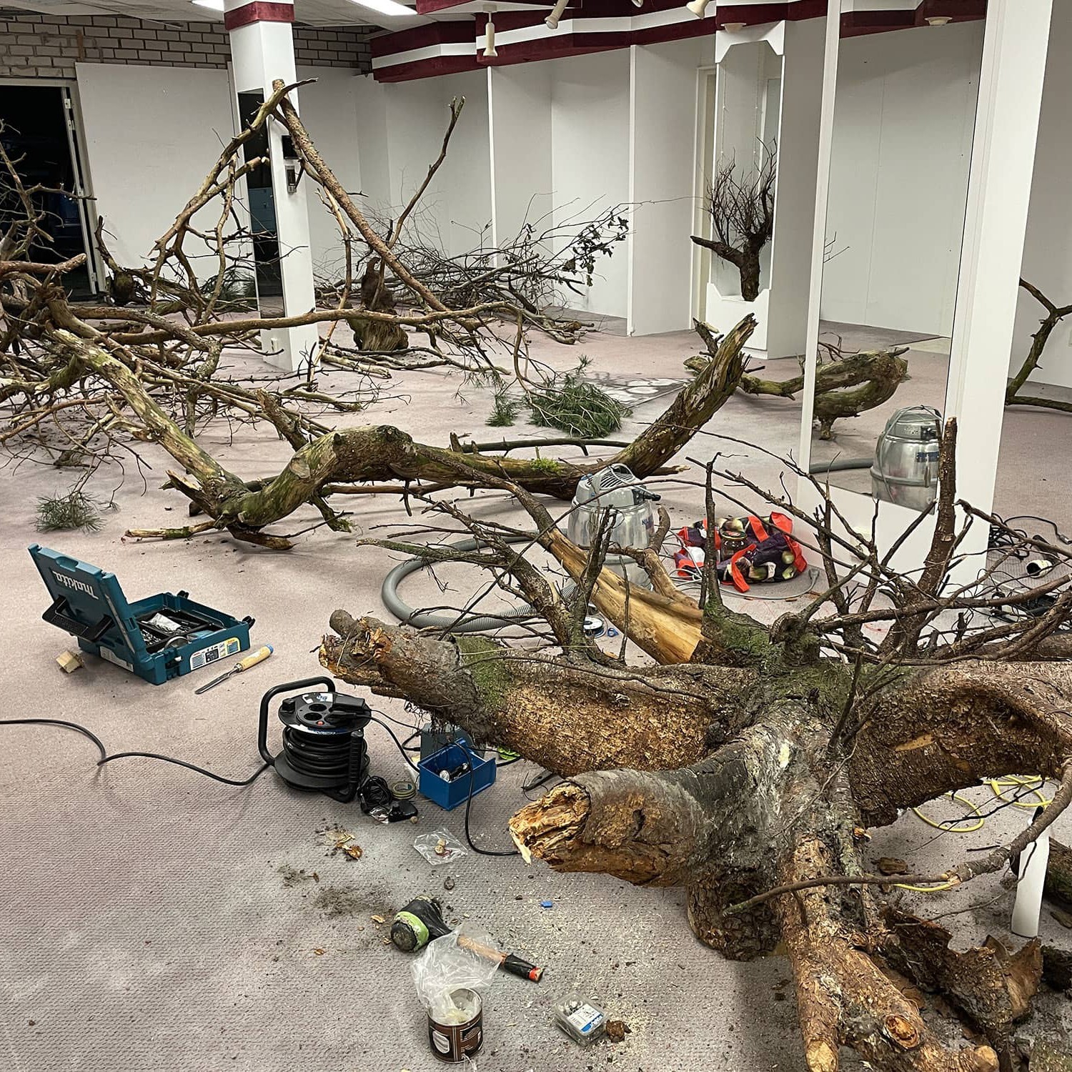 Expositie: TAKA KAGITOMI @ NO ART FASHION