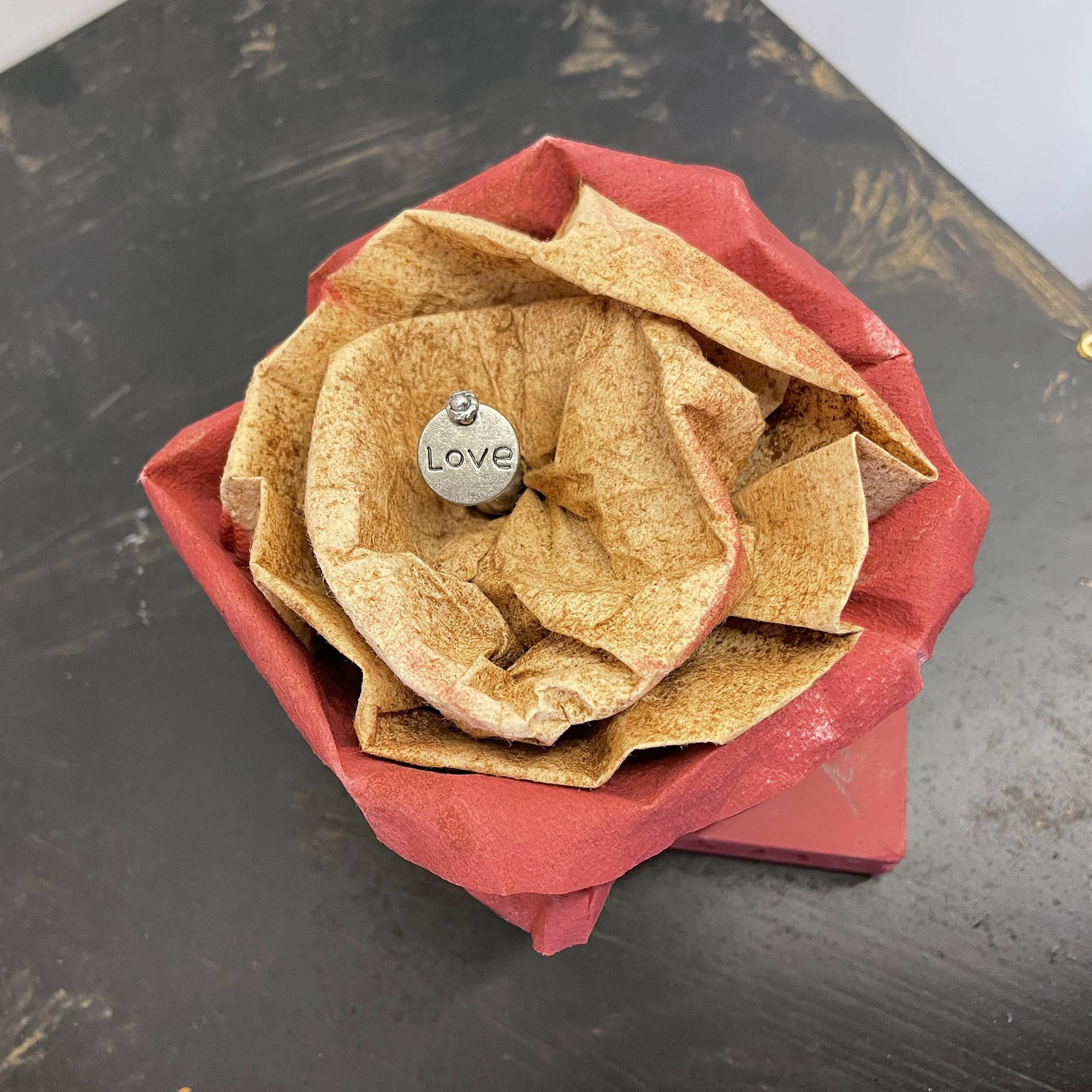 Expositie: Used coffee filter mail art project @ NO ART FASHION